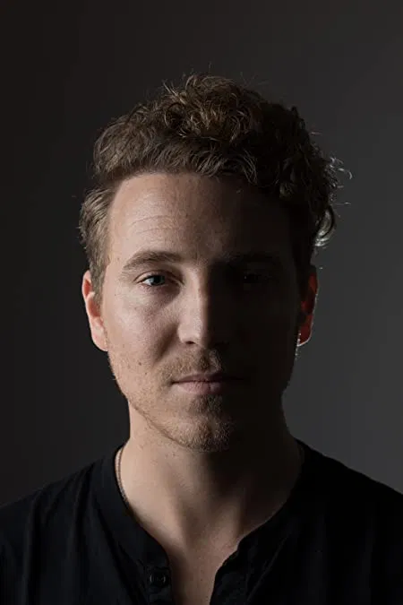 Shane Snow