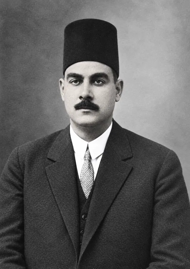 أحمد أمين
